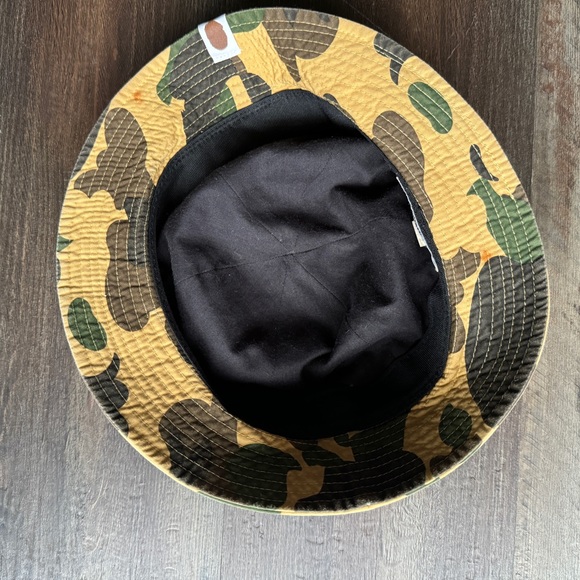 BAPE - A BATHING APE BUCKET HAT